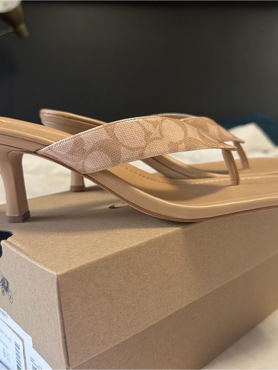 Coach Shoes - Coach Women’s Tan Logo Kitten Heel Thong Sandals size 9.5